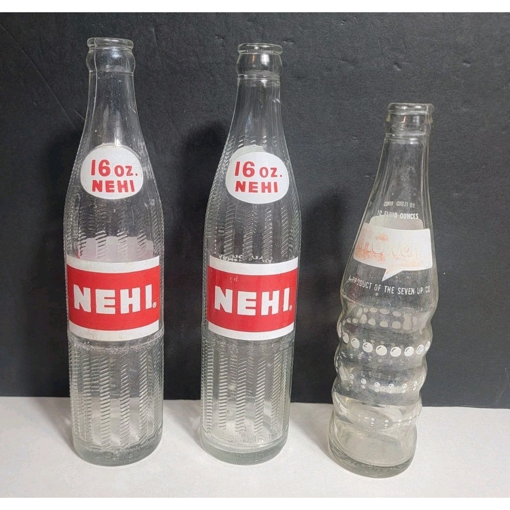 Vintage NEHI 16 Oz and Howdy Seven Up Clear Glass Soda Bottles Lot of 3